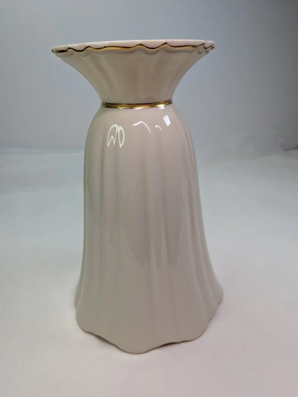 Lenox Fine China Fluted Pedestal Vase Cream 24K Gold Trim Accent Floral Holder